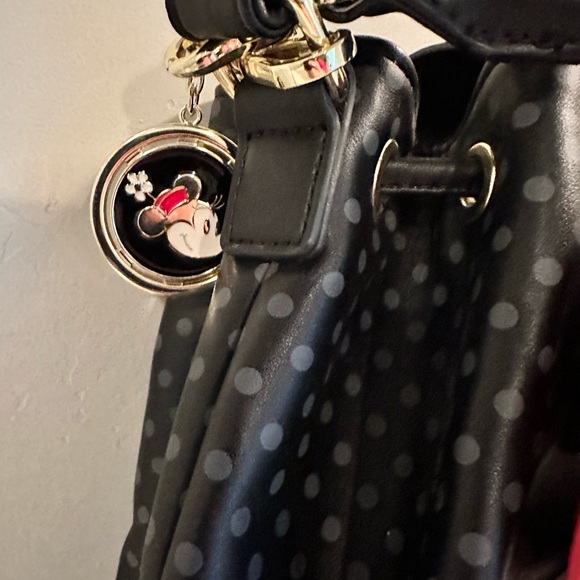 Minnie Mouse Disney Loungefly Handbag with crossbody strap - Picture 5 of 10